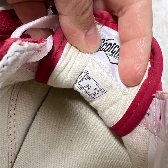 Van’s Old Skool red sneakers M 8/ W 9.5 - Picture 5 of 7